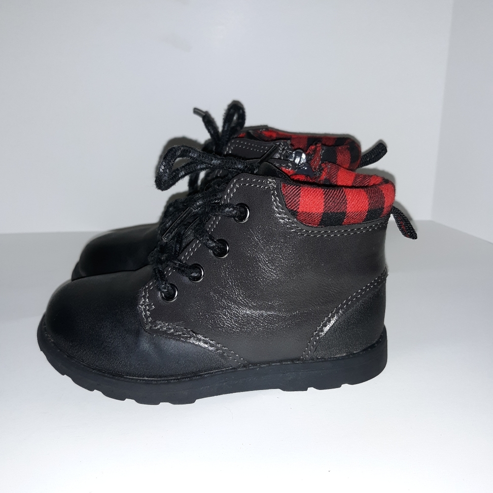 Carters boys boots - Picture 2 of 6